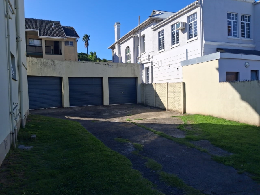 To Let 2 Bedroom Property for Rent in Southernwood Eastern Cape